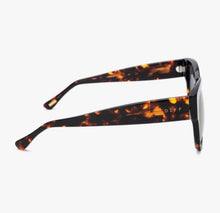 Load image into Gallery viewer, Bella II Oversized Sunglasses