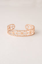 Load image into Gallery viewer, Kathleen Rose Gold Star-shaped Bracelet