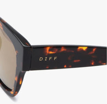Load image into Gallery viewer, Bella II Oversized Sunglasses