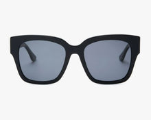 Load image into Gallery viewer, Bella II Oversized Polarized Sunglasses
