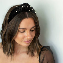 Load image into Gallery viewer, Pearl Knotted Headband