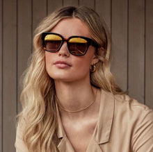 Load image into Gallery viewer, Bella II Oversized Sunglasses
